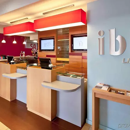 Готель Ibis Liberdade 2*