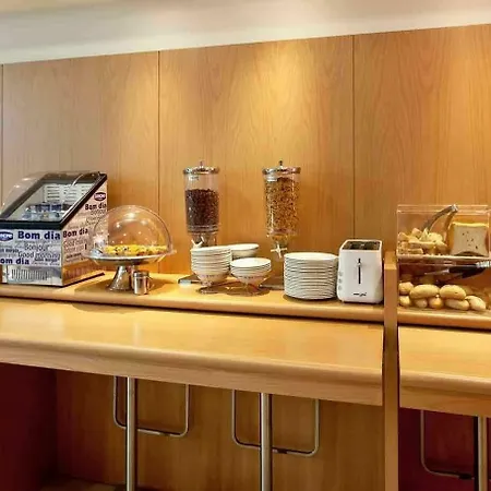 宜必思里斯本利贝尔达迪酒店 酒店 Lisboa