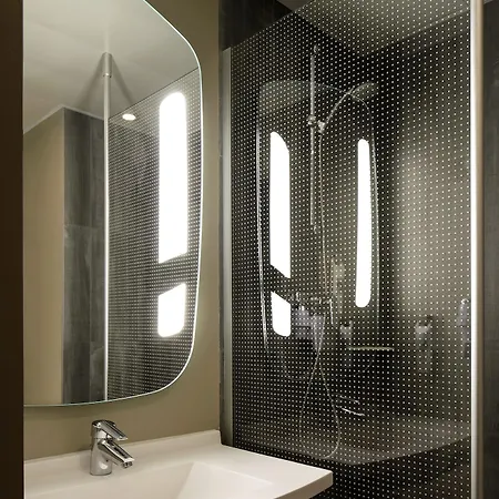 Ibis Liberdade Otel